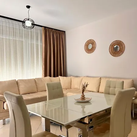 Apartment Gjiri Lalzit